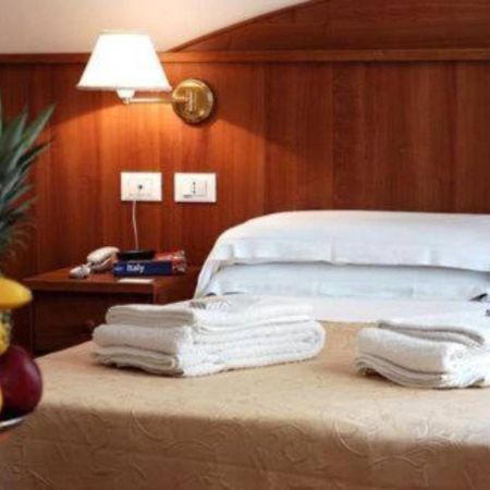 Nahid Accommodation Rome Bagian luar foto