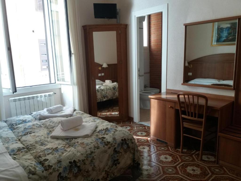 Nahid Accommodation Rome Bagian luar foto