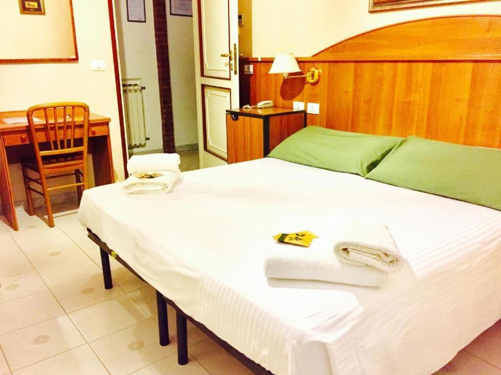 Nahid Accommodation Rome Bagian luar foto