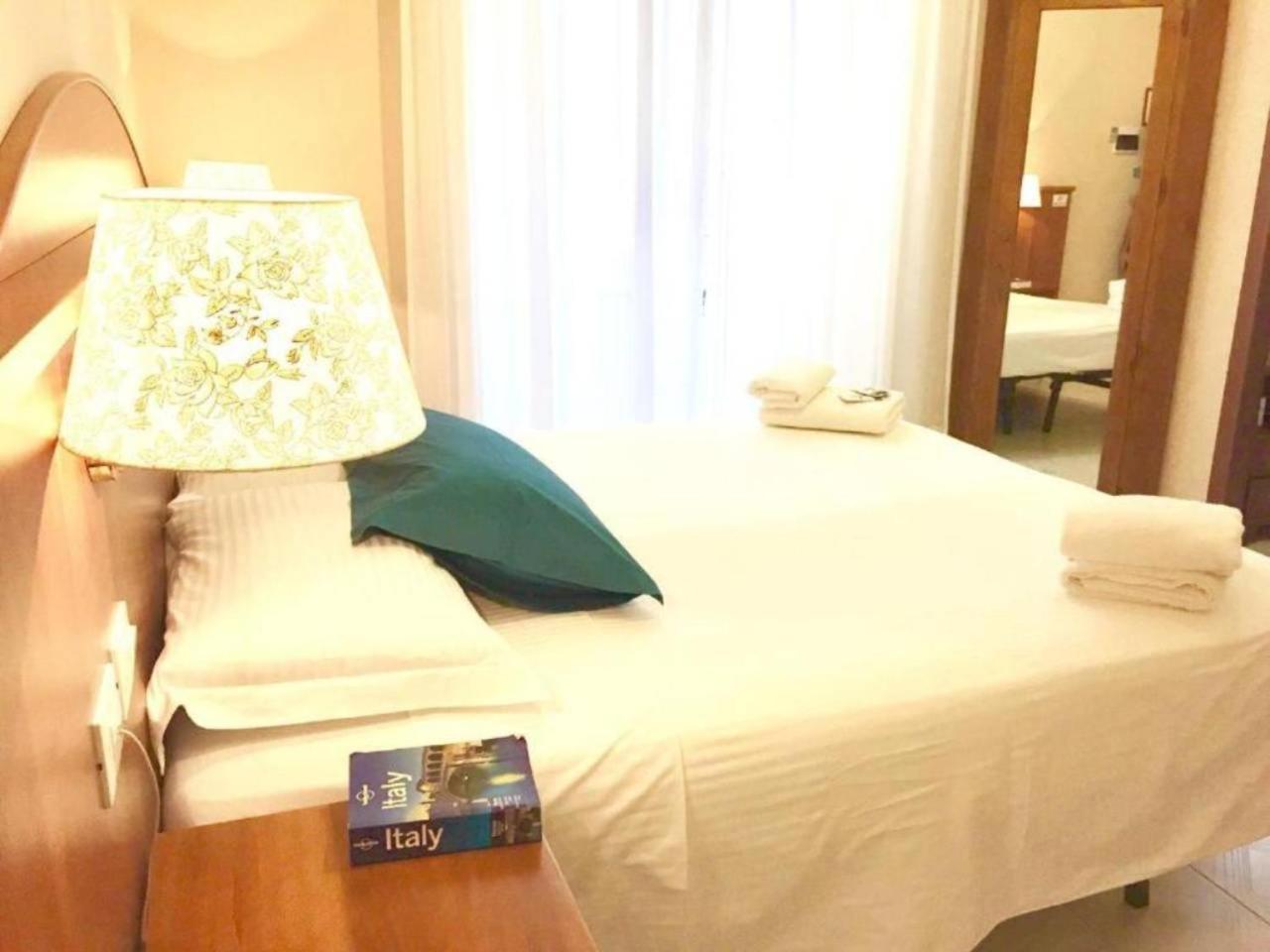 Nahid Accommodation Rome Bagian luar foto
