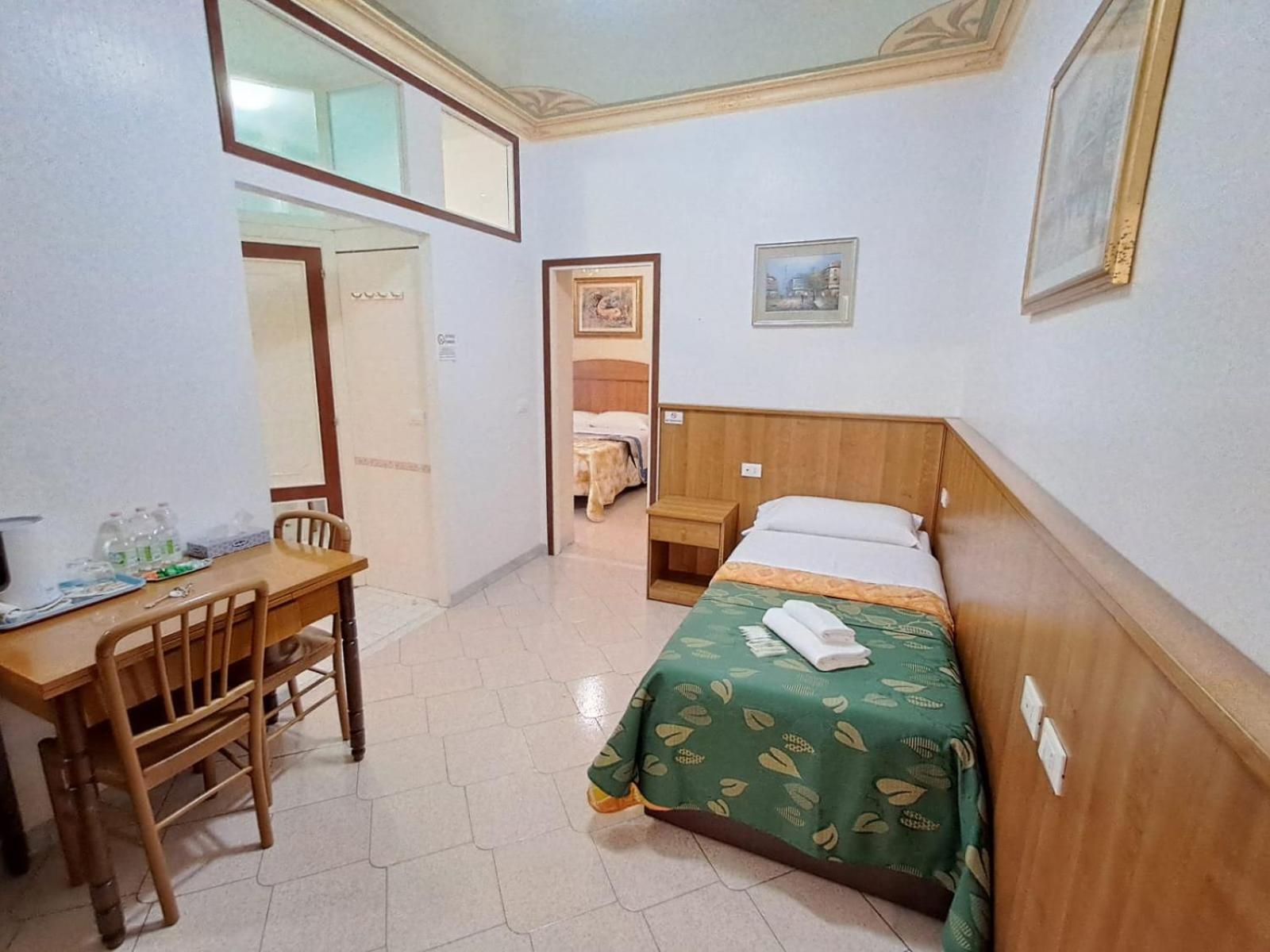 Nahid Accommodation Rome Bagian luar foto