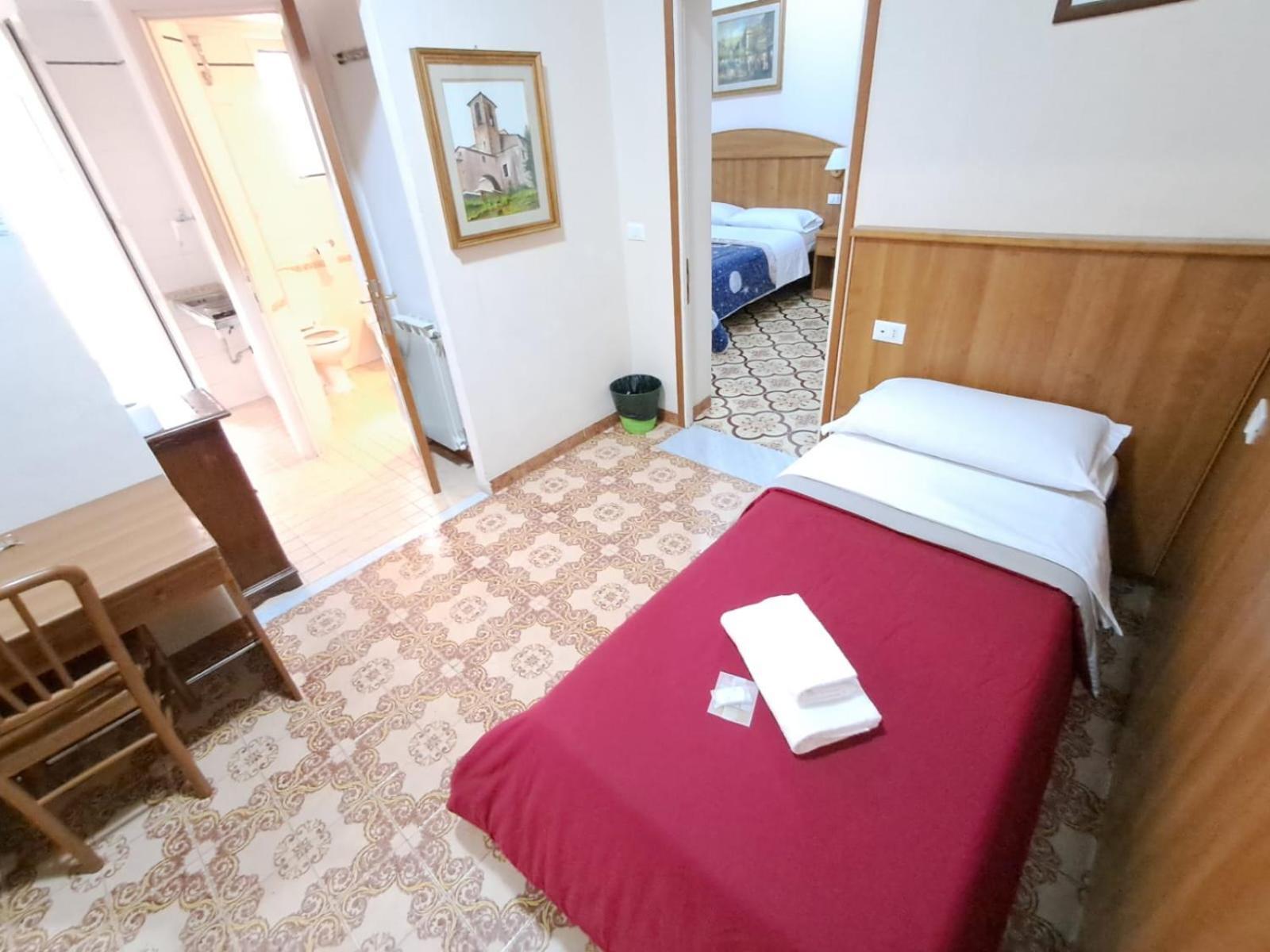 Nahid Accommodation Rome Bagian luar foto