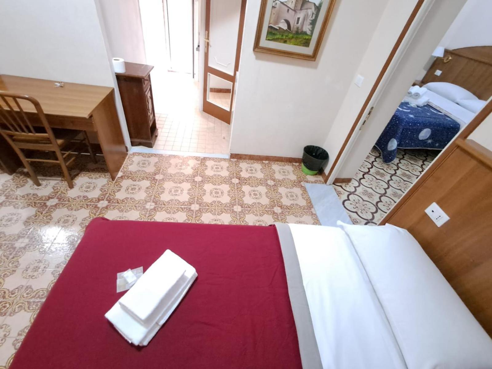 Nahid Accommodation Rome Bagian luar foto