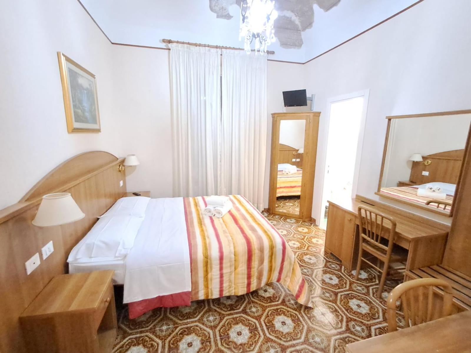 Nahid Accommodation Rome Bagian luar foto