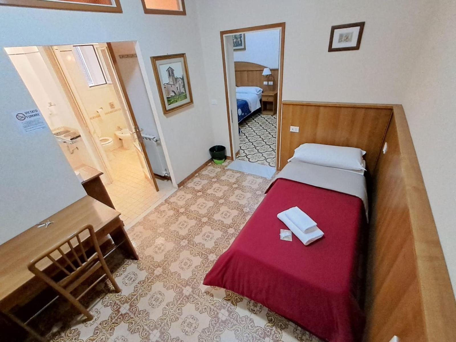 Nahid Accommodation Rome Bagian luar foto